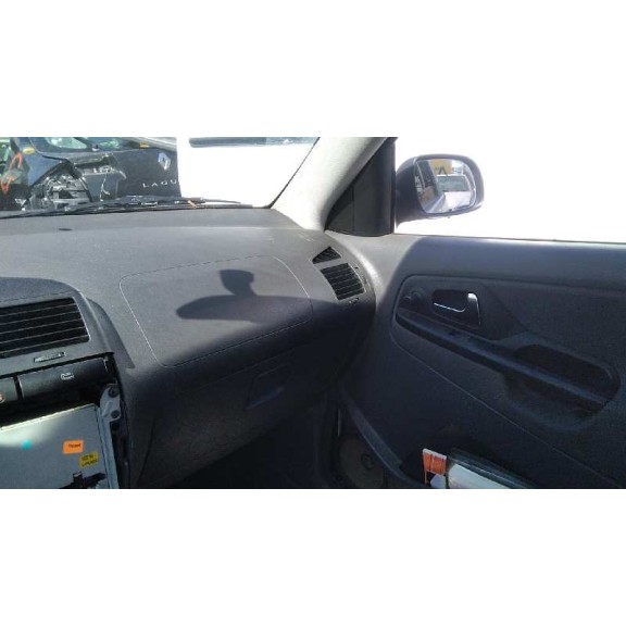 seat ibiza (6k1) del año 2000