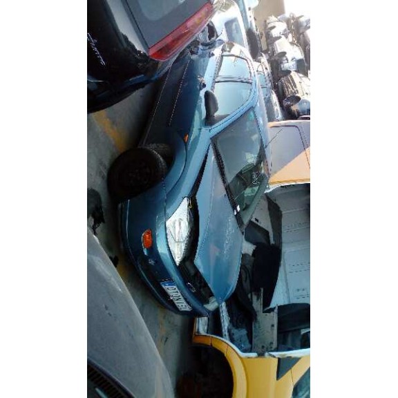 ford focus berlina (cak) del año 2000