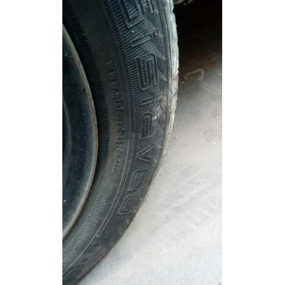 ford focus berlina (cak) del año 2000