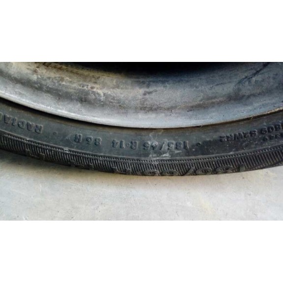 ford focus berlina (cak) del año 2000