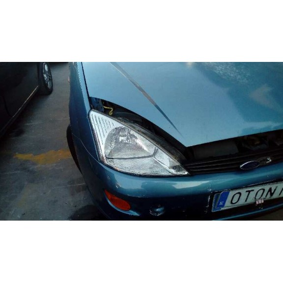 ford focus berlina (cak) del año 2000