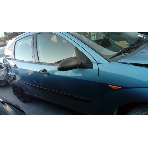 ford focus berlina (cak) del año 2000