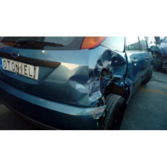 ford focus berlina (cak) del año 2000