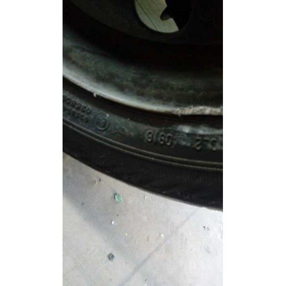 ford focus berlina (cak) del año 2000