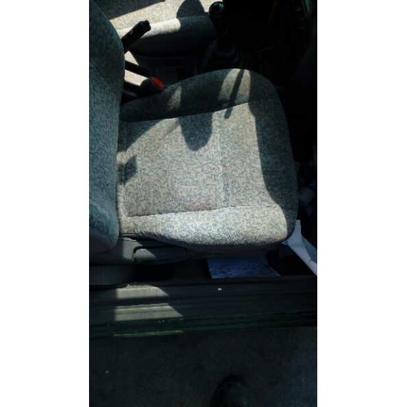 nissan almera (n15) del año 1998