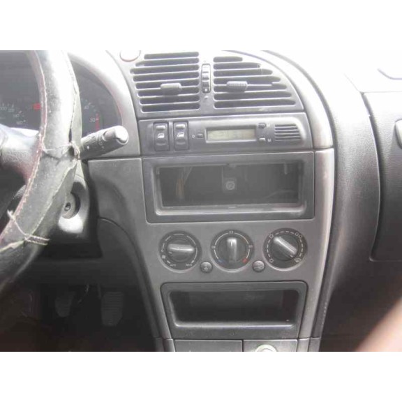 citroën xsara berlina del año 1997