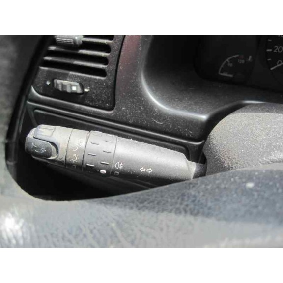 citroën xsara berlina del año 1997