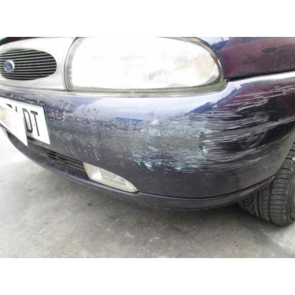 ford fiesta berlina del año 1998