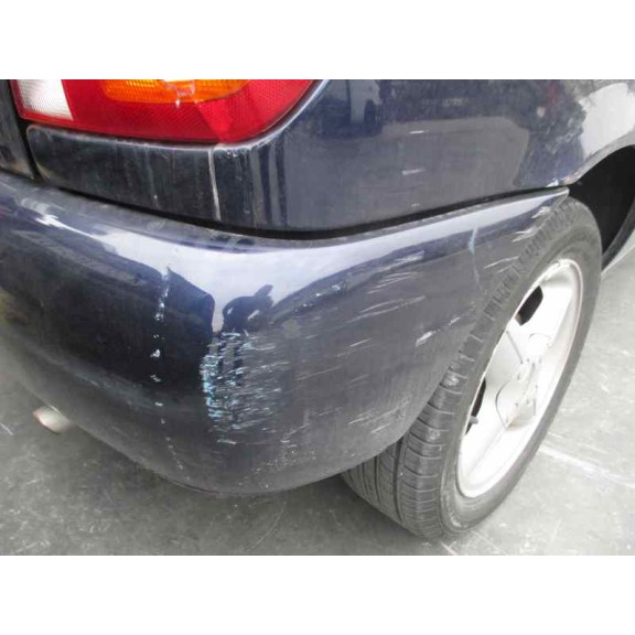 ford fiesta berlina del año 1998