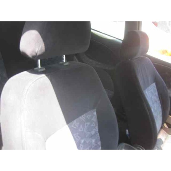 daewoo lanos del año 2000