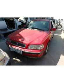 volvo s40 berlina del año 1999