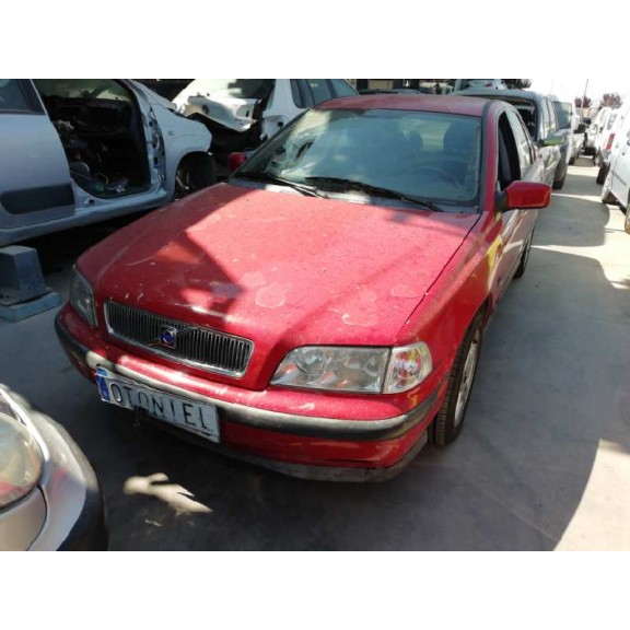 volvo s40 berlina del año 1999