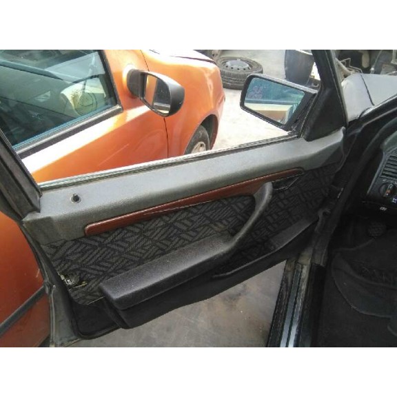 mercedes-benz clase c (w202) berlina del año 1993