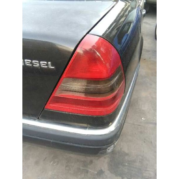 mercedes-benz clase c (w202) berlina del año 1993