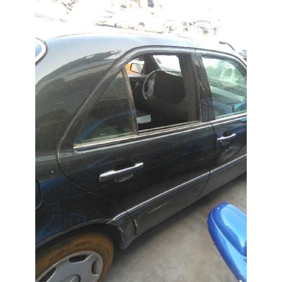 mercedes-benz clase c (w202) berlina del año 1993