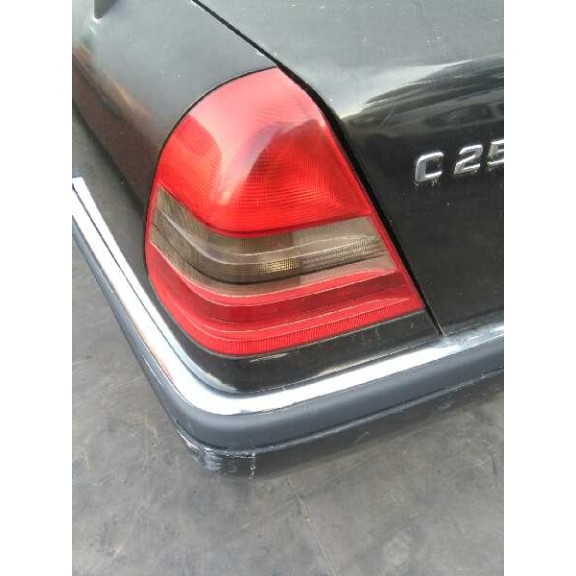 mercedes-benz clase c (w202) berlina del año 1993