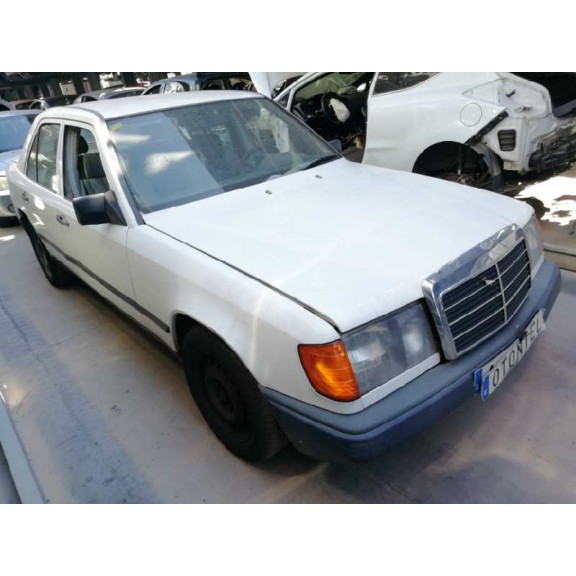 mercedes-benz clase e (w124) berlina del año 1988