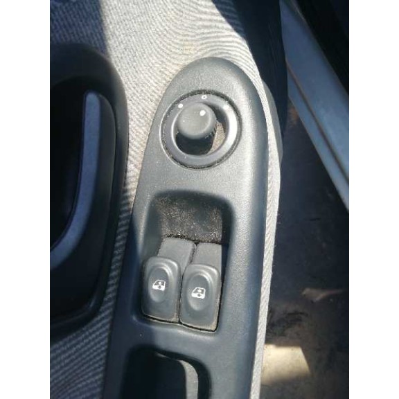 renault clio ii fase i (b/cbo) del año 2000