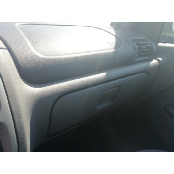 renault clio ii fase i (b/cbo) del año 2000