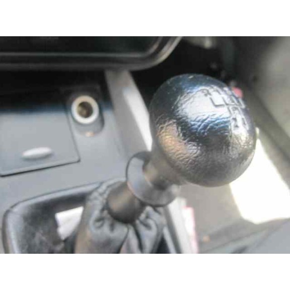 daewoo nubira berlina del año 2000