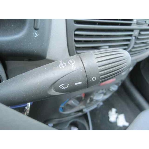 fiat punto berlina (188) del año 2000