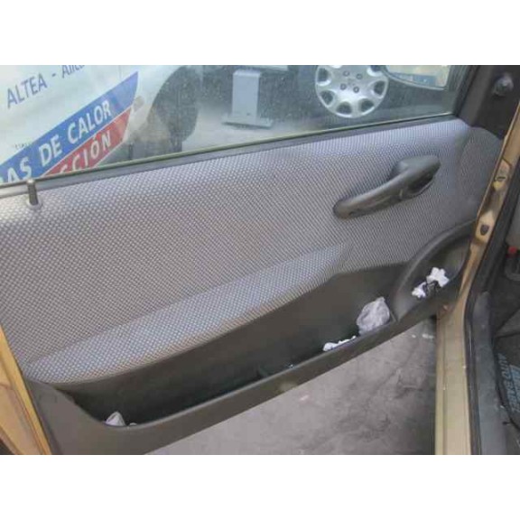 fiat punto berlina (188) del año 2000