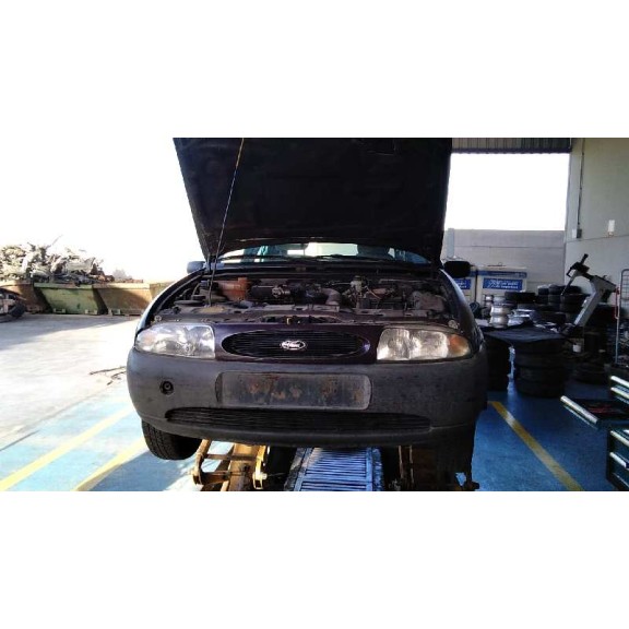 ford fiesta berlina del año 1996