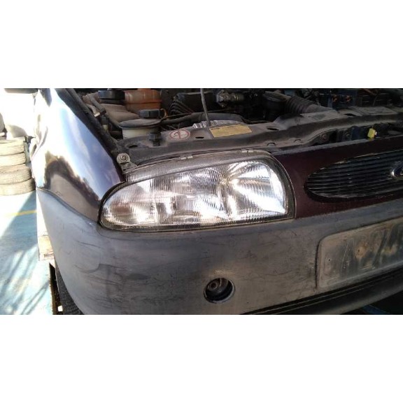 ford fiesta berlina del año 1996