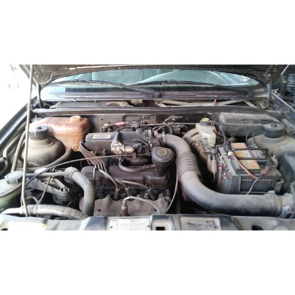 ford fiesta berlina del año 1996