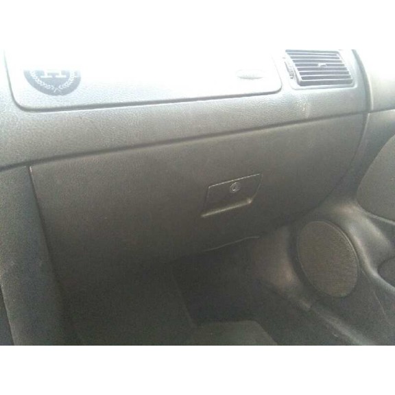 volkswagen golf iv berlina (1j1) del año 1999