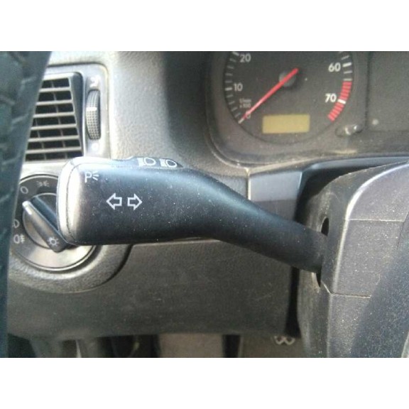 volkswagen golf iv berlina (1j1) del año 1999