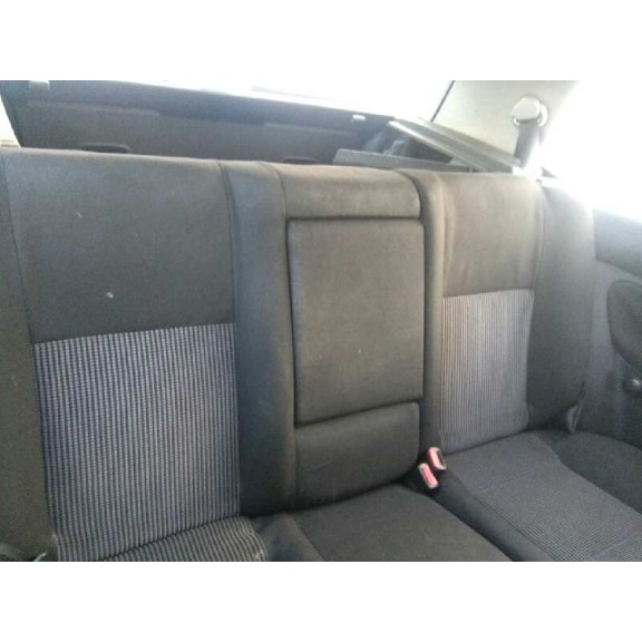 volkswagen golf iv berlina (1j1) del año 1999