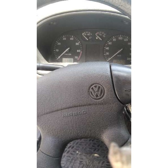 volkswagen polo berlina (6n1) del año 1998