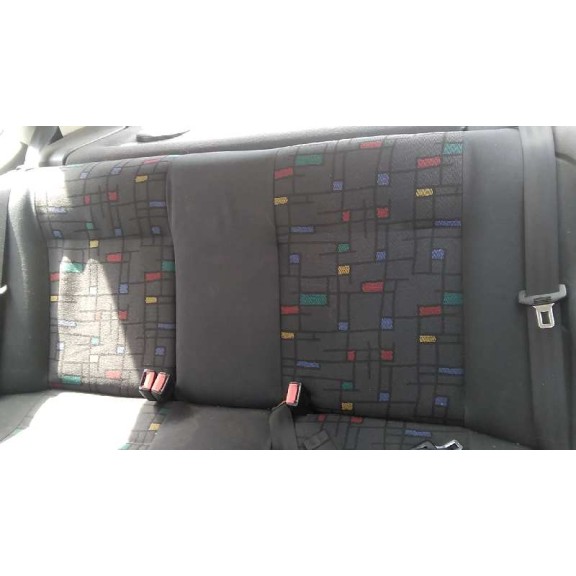 volkswagen polo berlina (6n1) del año 1998