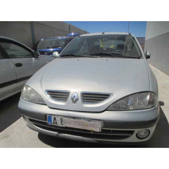 renault megane i fase 2 berlina (ba0) del año 2000