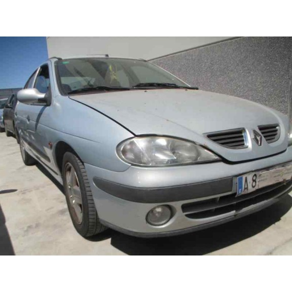 renault megane i fase 2 berlina (ba0) del año 2000