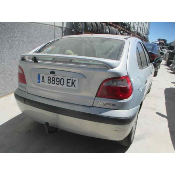 renault megane i fase 2 berlina (ba0) del año 2000