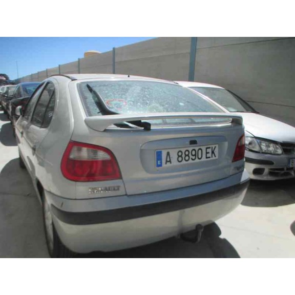 renault megane i fase 2 berlina (ba0) del año 2000