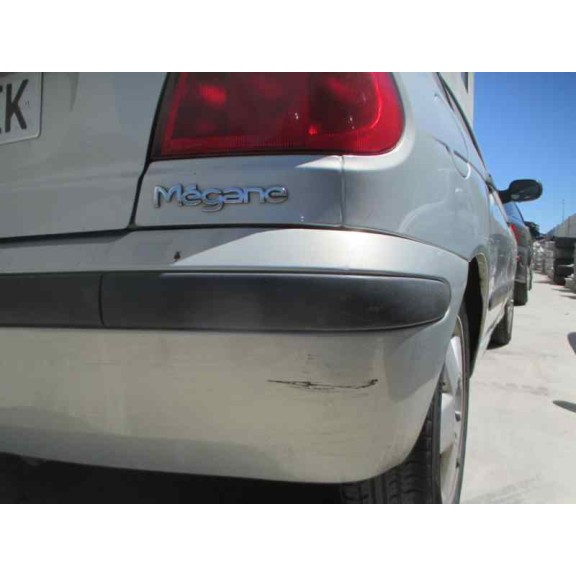 renault megane i fase 2 berlina (ba0) del año 2000