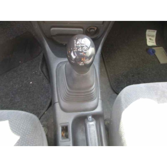 toyota corolla (e11) del año 1999