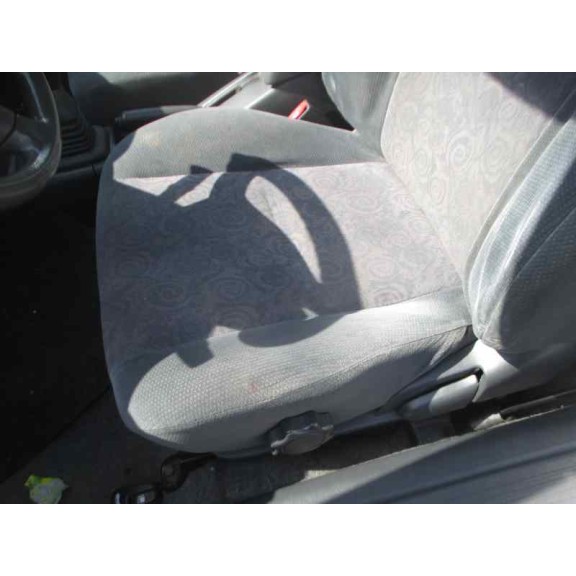 toyota corolla (e11) del año 1999