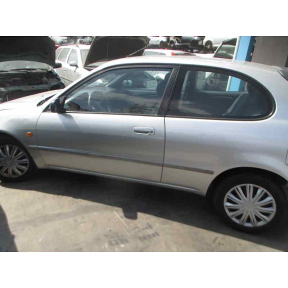toyota corolla (e11) del año 1999