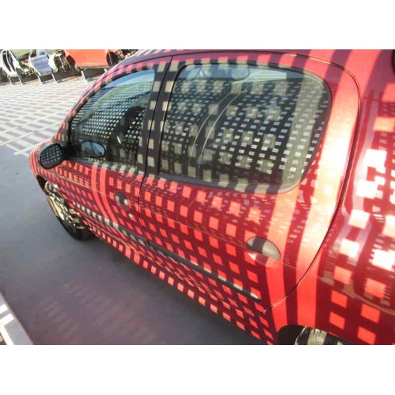 peugeot 206 berlina del año 1999