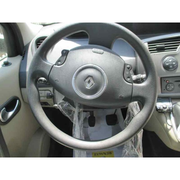 renault scenic ii del año 2006