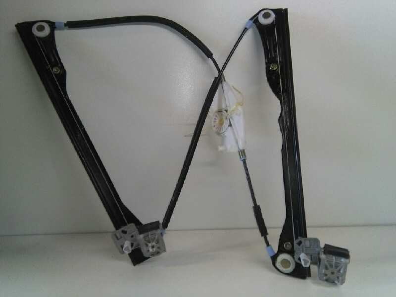 Recambio de elevalunas delantero derecho para volkswagen golf iv berlina (1j1) referencia OEM IAM  NUEVO  5 PUERTAS SOLO MECANIS
