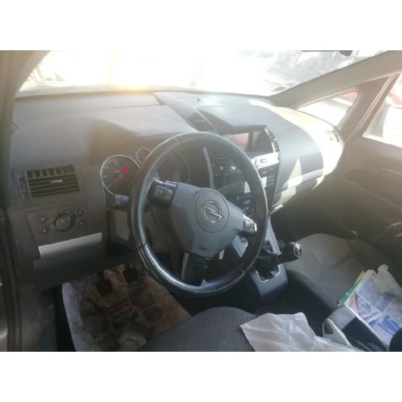 opel zafira b del año 2010