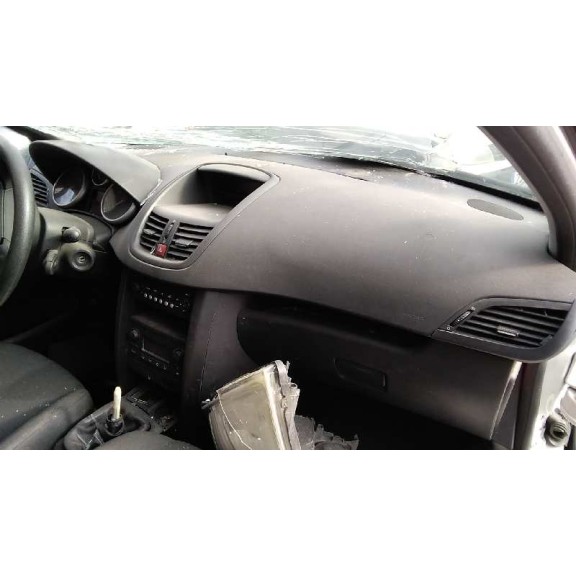 peugeot 207 del año 2007