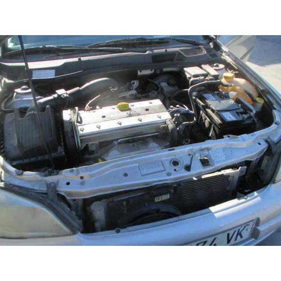 opel astra g berlina del año 1999