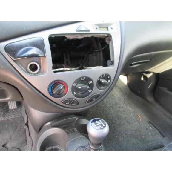 ford focus berlina (cak) del año 1999