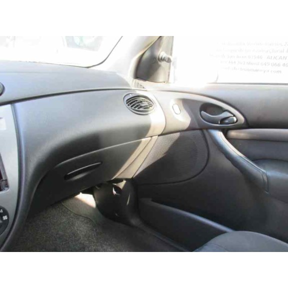 ford focus berlina (cak) del año 1999